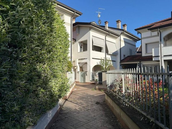 appartamento in vendita a Calvenzano