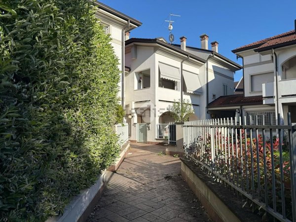 appartamento in vendita a Calvenzano