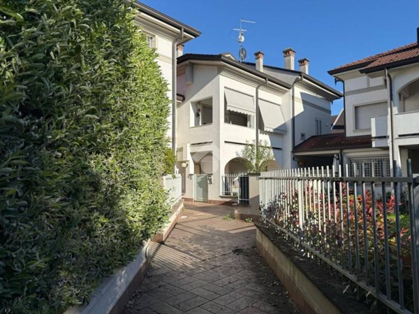 appartamento in vendita a Calvenzano
