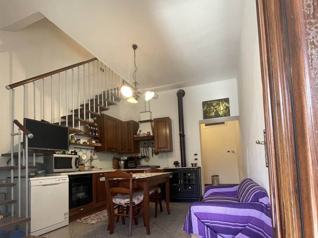 casa indipendente in vendita a Calvenzano