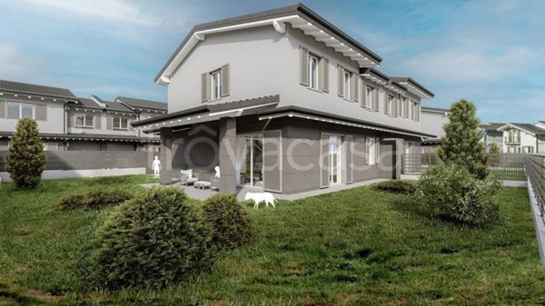 casa indipendente in vendita a Calvenzano