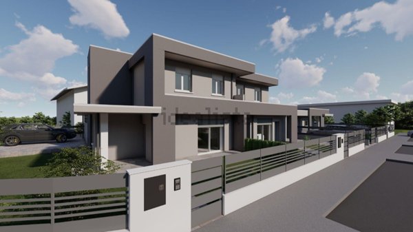 casa indipendente in vendita a Calvenzano