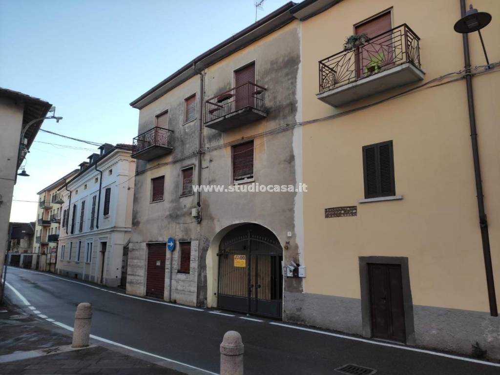 casa indipendente in vendita a Calvenzano