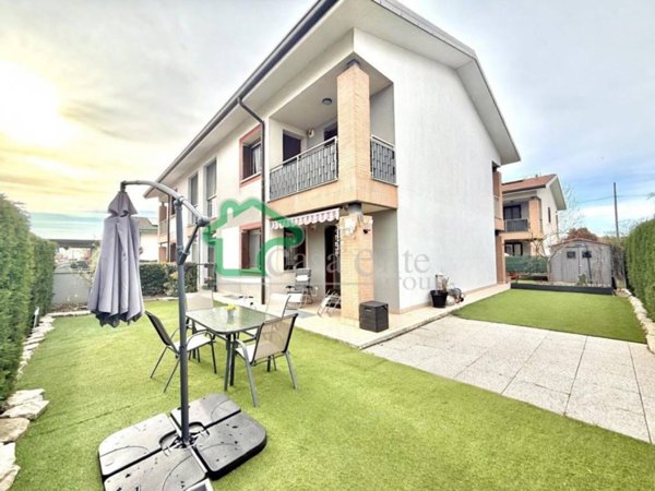 appartamento in vendita a Calvenzano