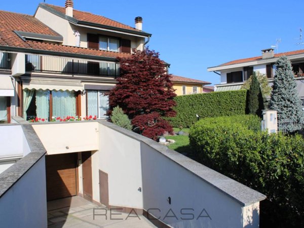 casa indipendente in vendita a Calvenzano