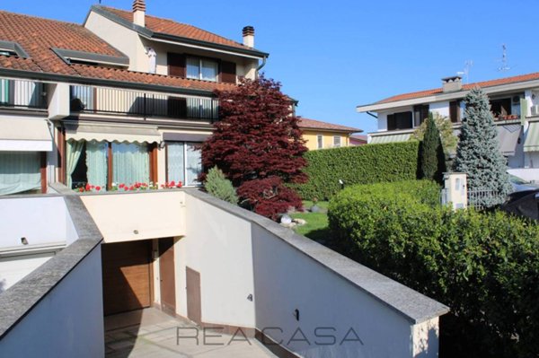 casa indipendente in vendita a Calvenzano