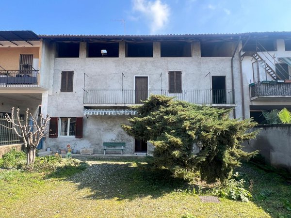 casa semindipendente in vendita a Calvenzano