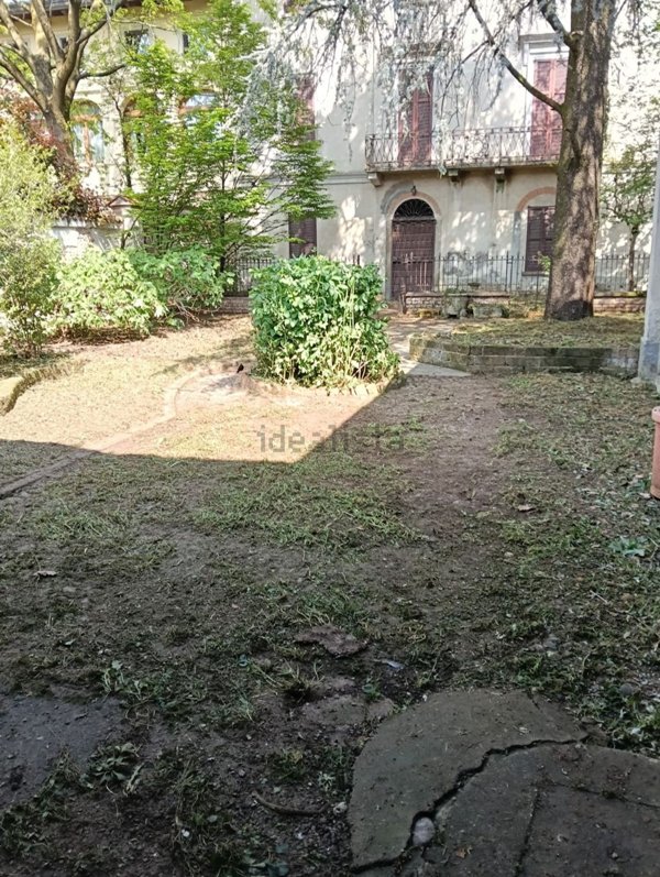 casa indipendente in vendita a Calvenzano