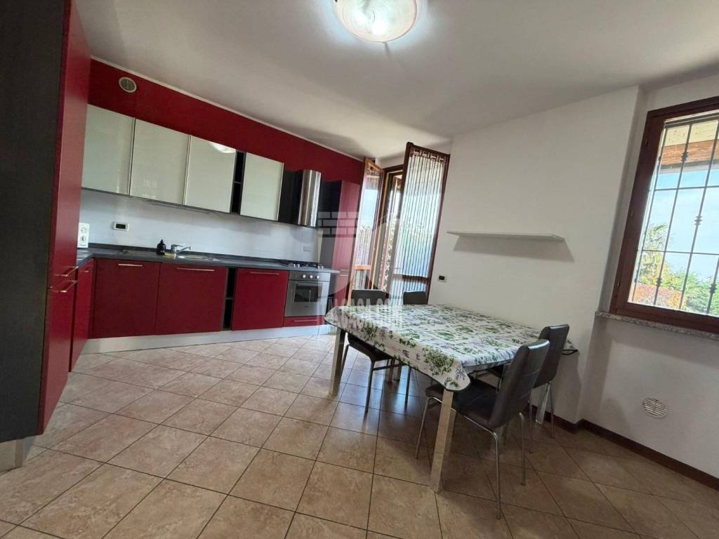 casa indipendente in vendita a Calvenzano