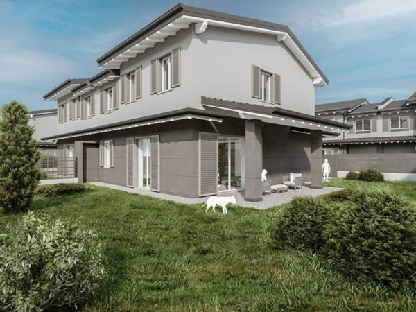 casa indipendente in vendita a Calvenzano