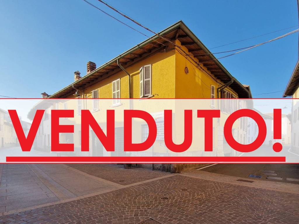 negozio in vendita a Calvenzano