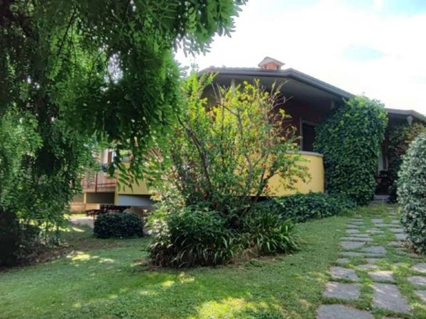 casa indipendente in vendita a Calvenzano