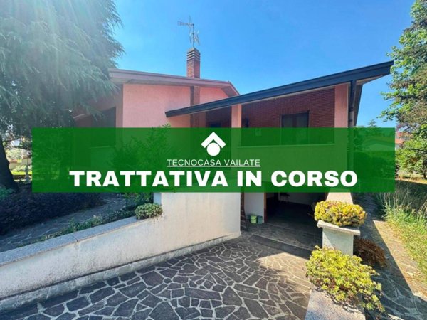casa indipendente in vendita a Calvenzano