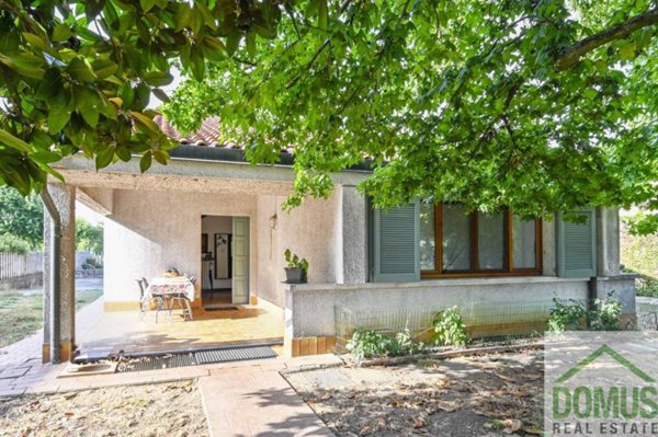 casa indipendente in vendita a Calvenzano