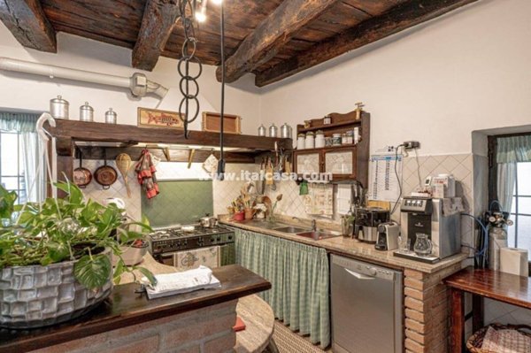 casa indipendente in vendita a Calvenzano