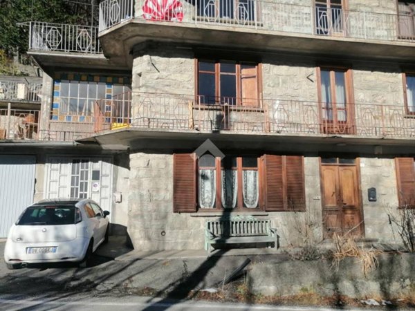 appartamento in vendita ad Ala di Stura in zona Cresto