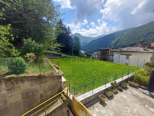 appartamento in vendita ad Ala di Stura