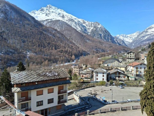 appartamento in vendita ad Ala di Stura