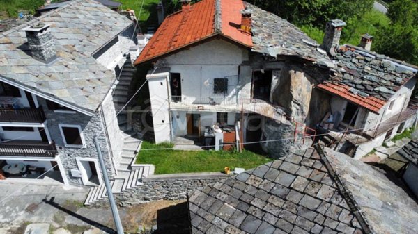 casa indipendente in vendita ad Ala di Stura in zona Martassina