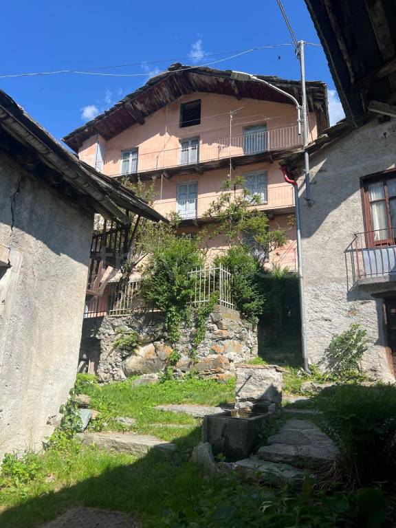 baita in vendita ad Ala di Stura in zona Mondrone