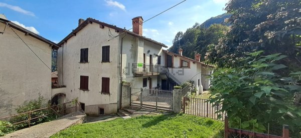 appartamento in vendita a Camerata Cornello