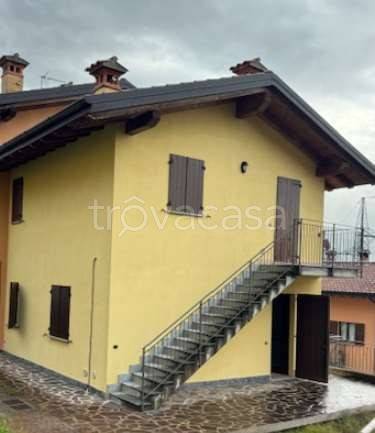 intera palazzina in vendita a Camerata Cornello