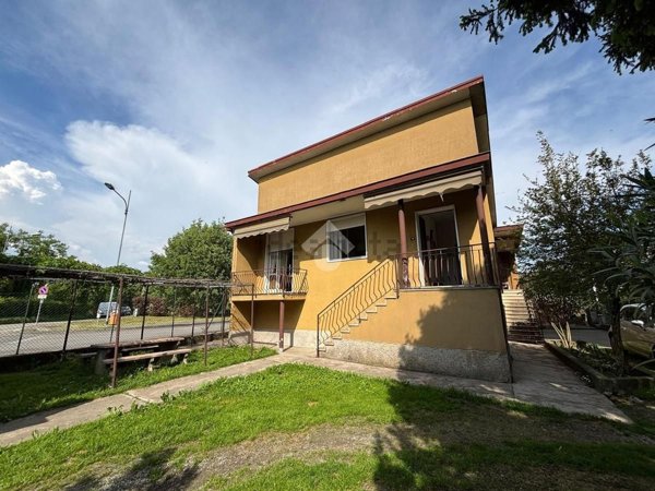 casa indipendente in vendita a Canonica d'Adda