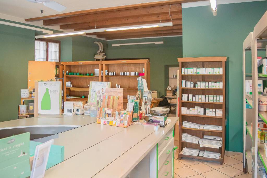 negozio in vendita a Canonica d'Adda