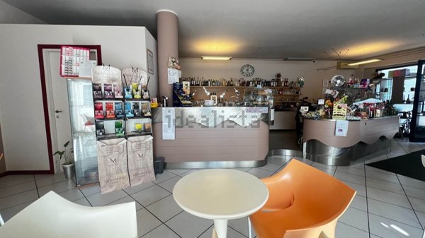 negozio in vendita a Canonica d'Adda