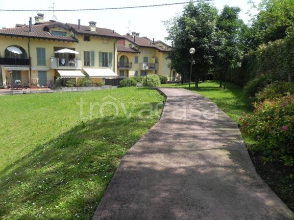 appartamento in vendita a Canonica d'Adda