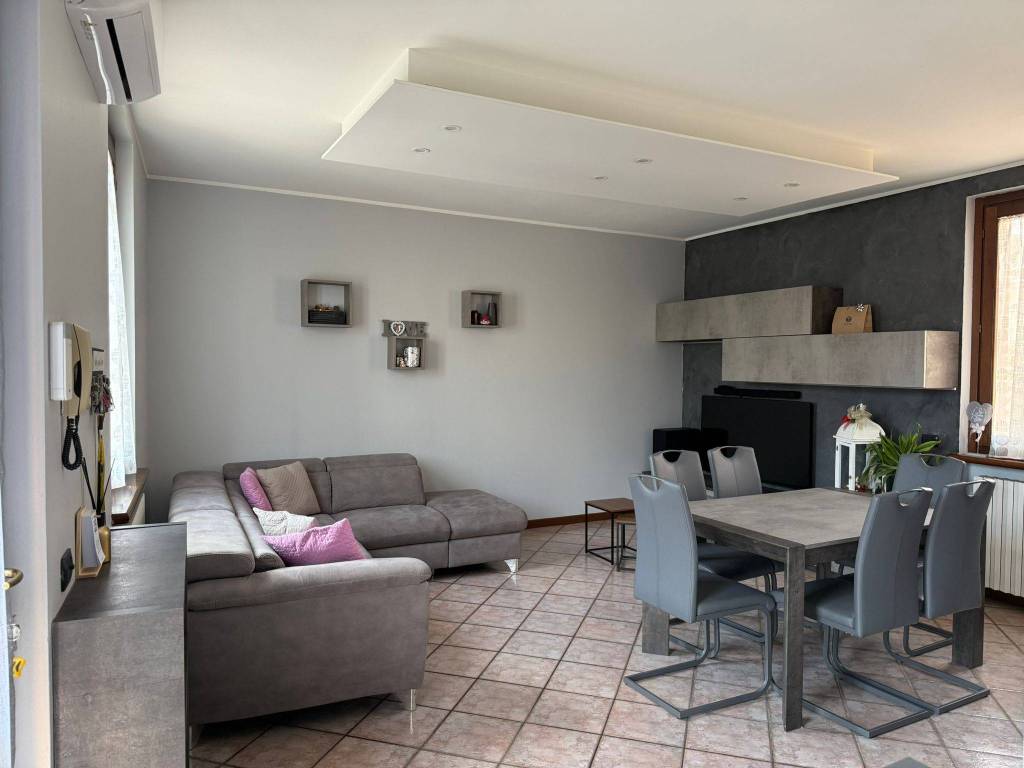 appartamento in vendita a Canonica d'Adda