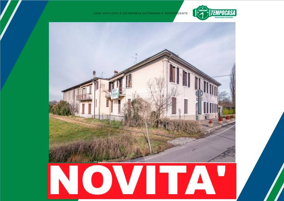 locale commerciale in vendita a Canonica d'Adda