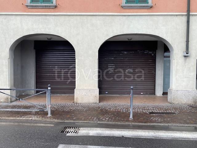 negozio in vendita a Canonica d'Adda