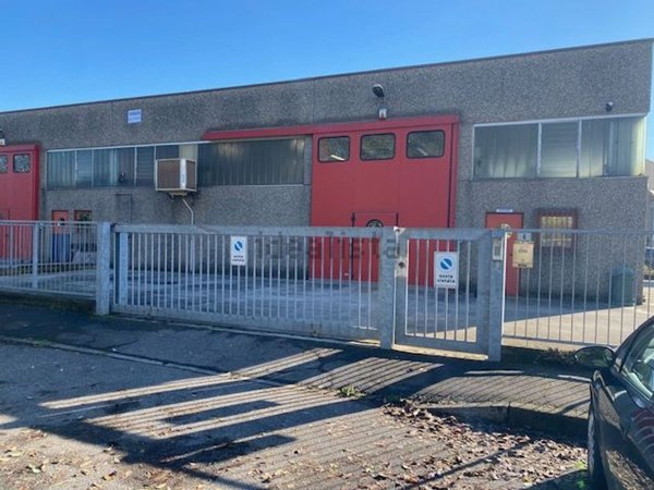 ufficio in vendita a Canonica d'Adda