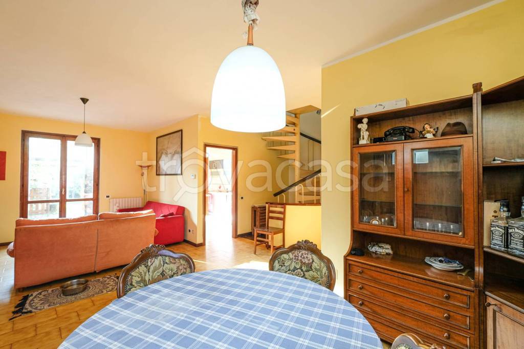 casa indipendente in vendita a Canonica d'Adda