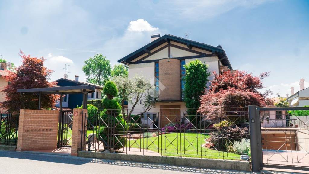 casa indipendente in vendita a Canonica d'Adda