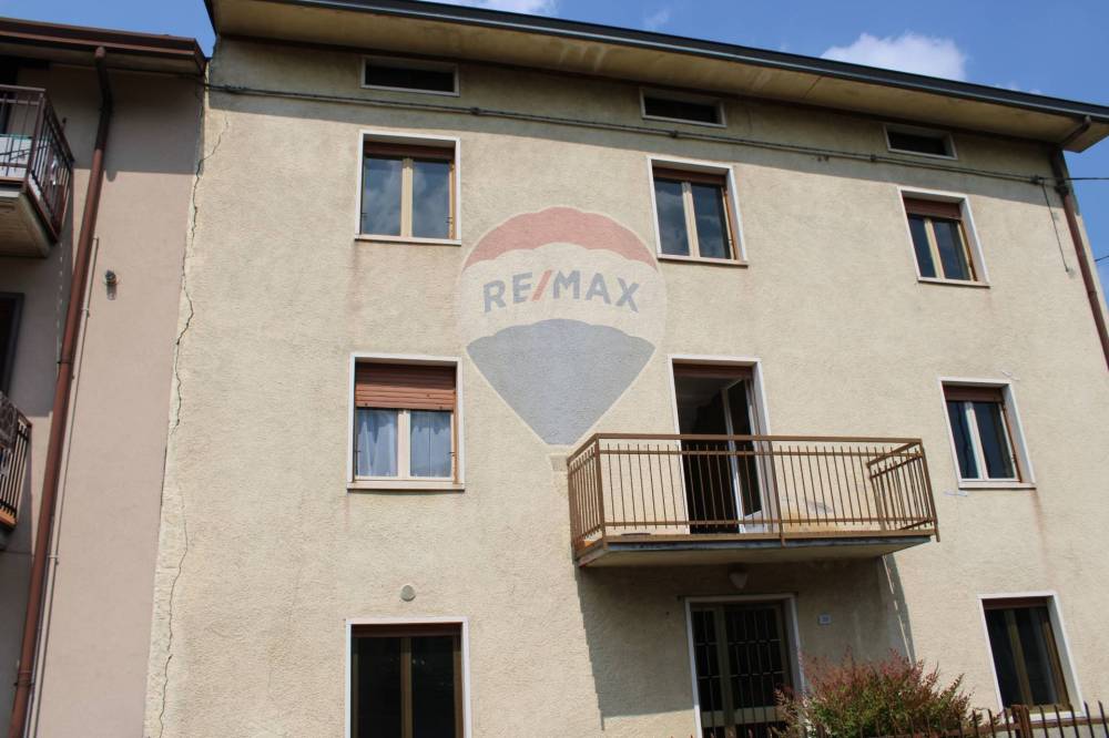 casa indipendente in vendita a Capizzone