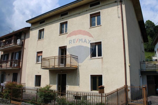 casa indipendente in vendita a Capizzone