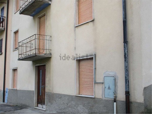 casa indipendente in vendita a Capizzone