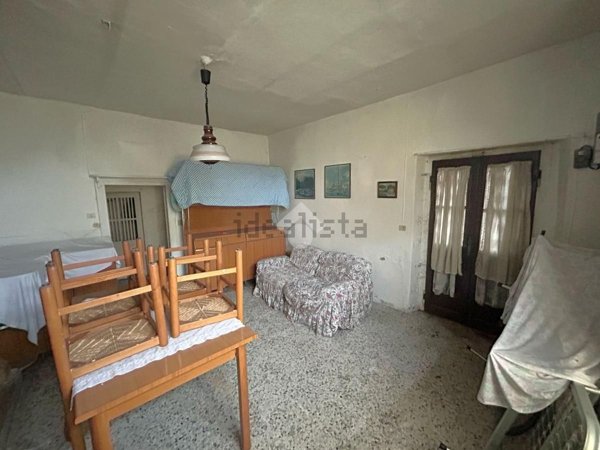 casa indipendente in vendita a Capizzone