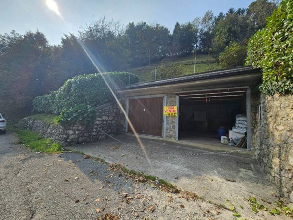 casale in vendita a Capizzone