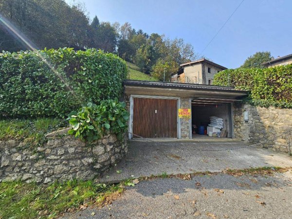 casale in vendita a Capizzone