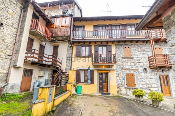 casa indipendente in vendita a Capizzone