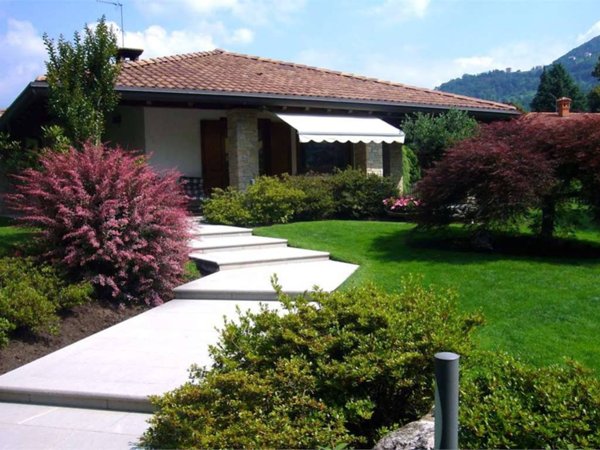 casa indipendente in vendita a Capizzone