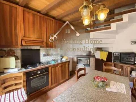 casa indipendente in vendita a Capizzone