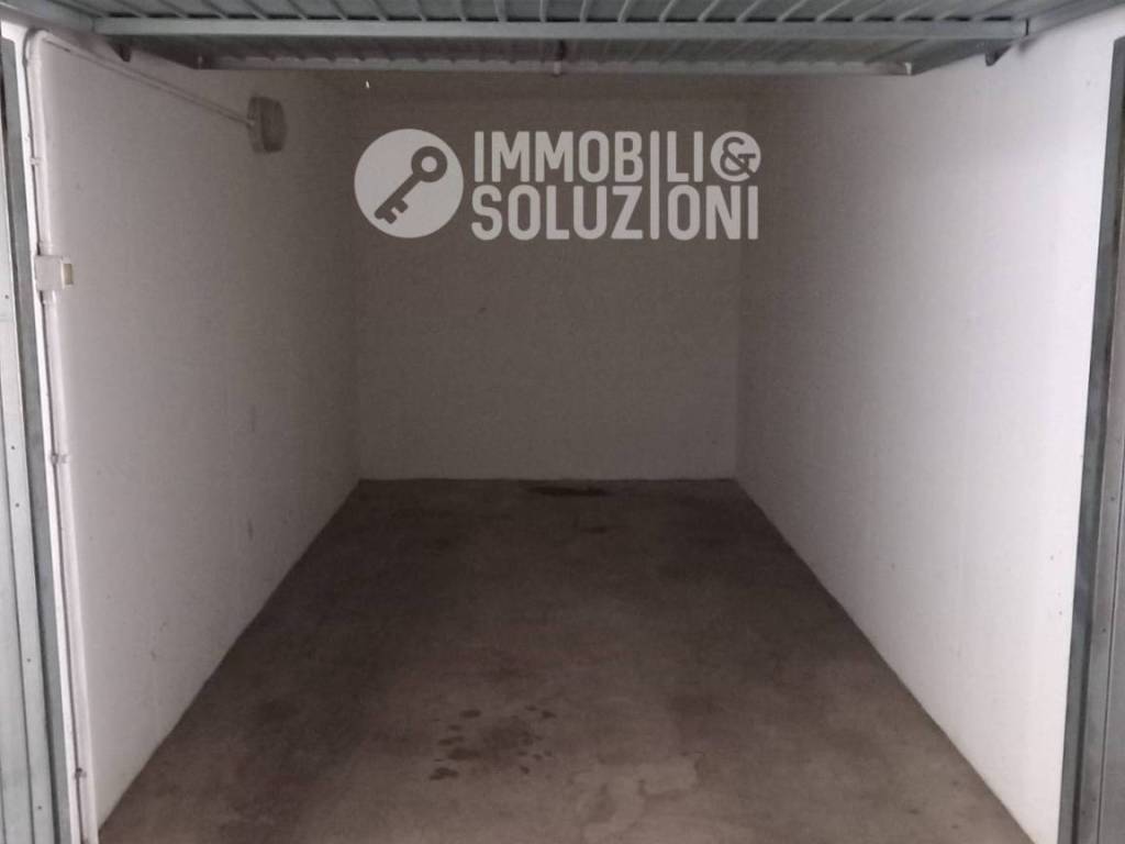 ufficio in vendita a Capriate San Gervasio