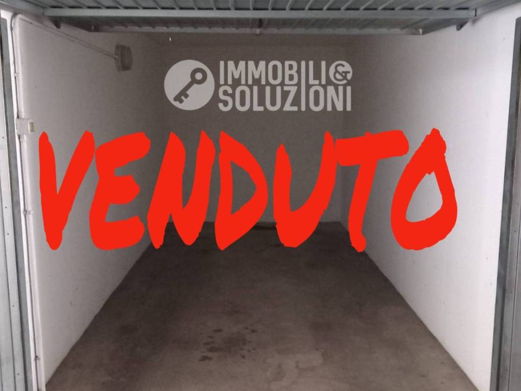 ufficio in vendita a Capriate San Gervasio