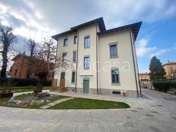 casa indipendente in vendita a Capriate San Gervasio