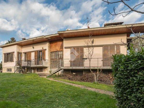casa indipendente in vendita a Capriate San Gervasio