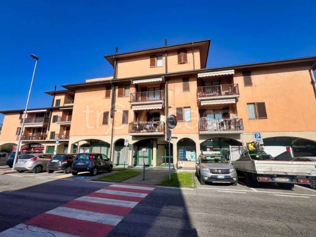 appartamento in vendita a Capriate San Gervasio